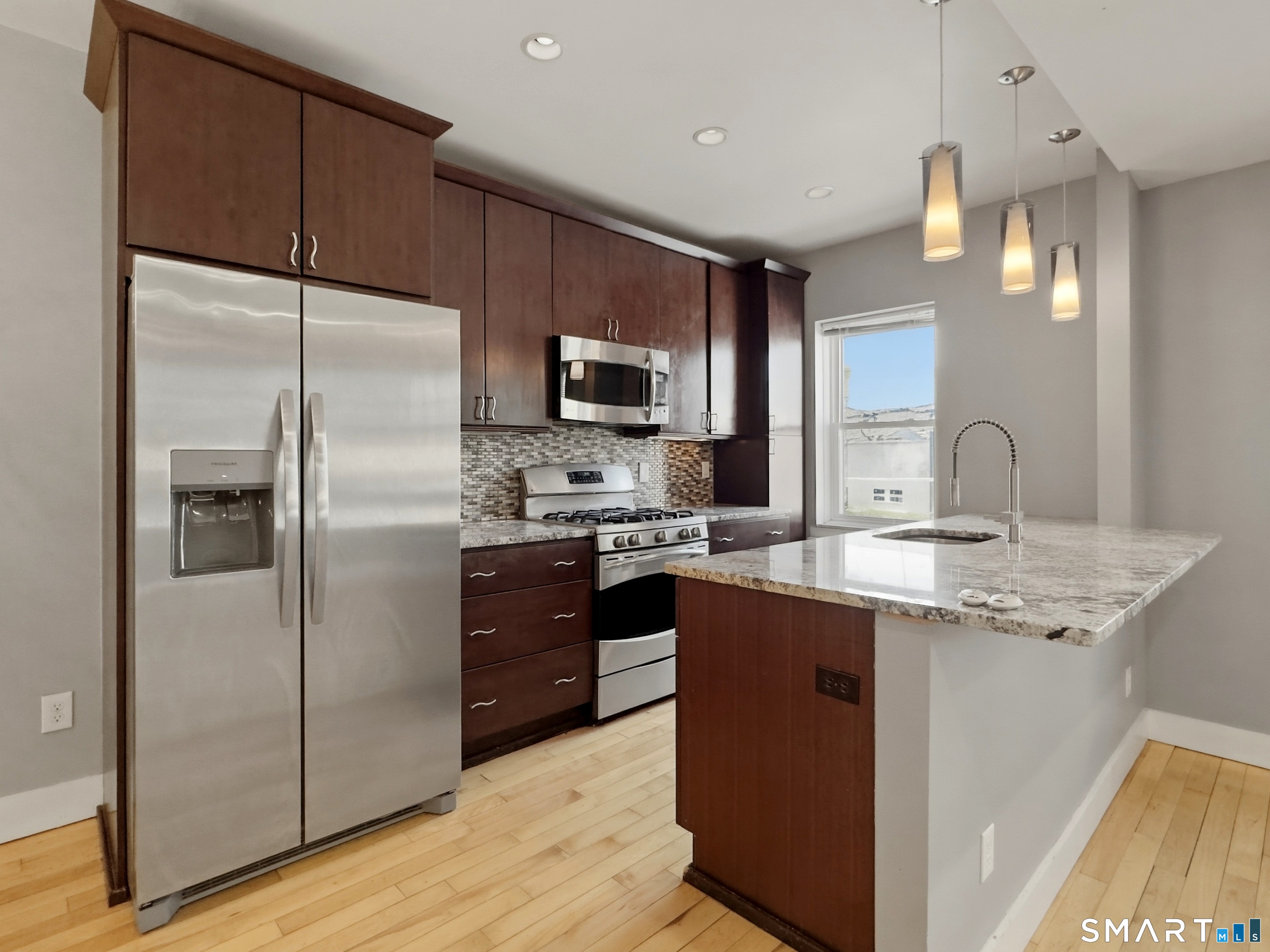 70 Strawberry Hill Avenue APT 2-2B