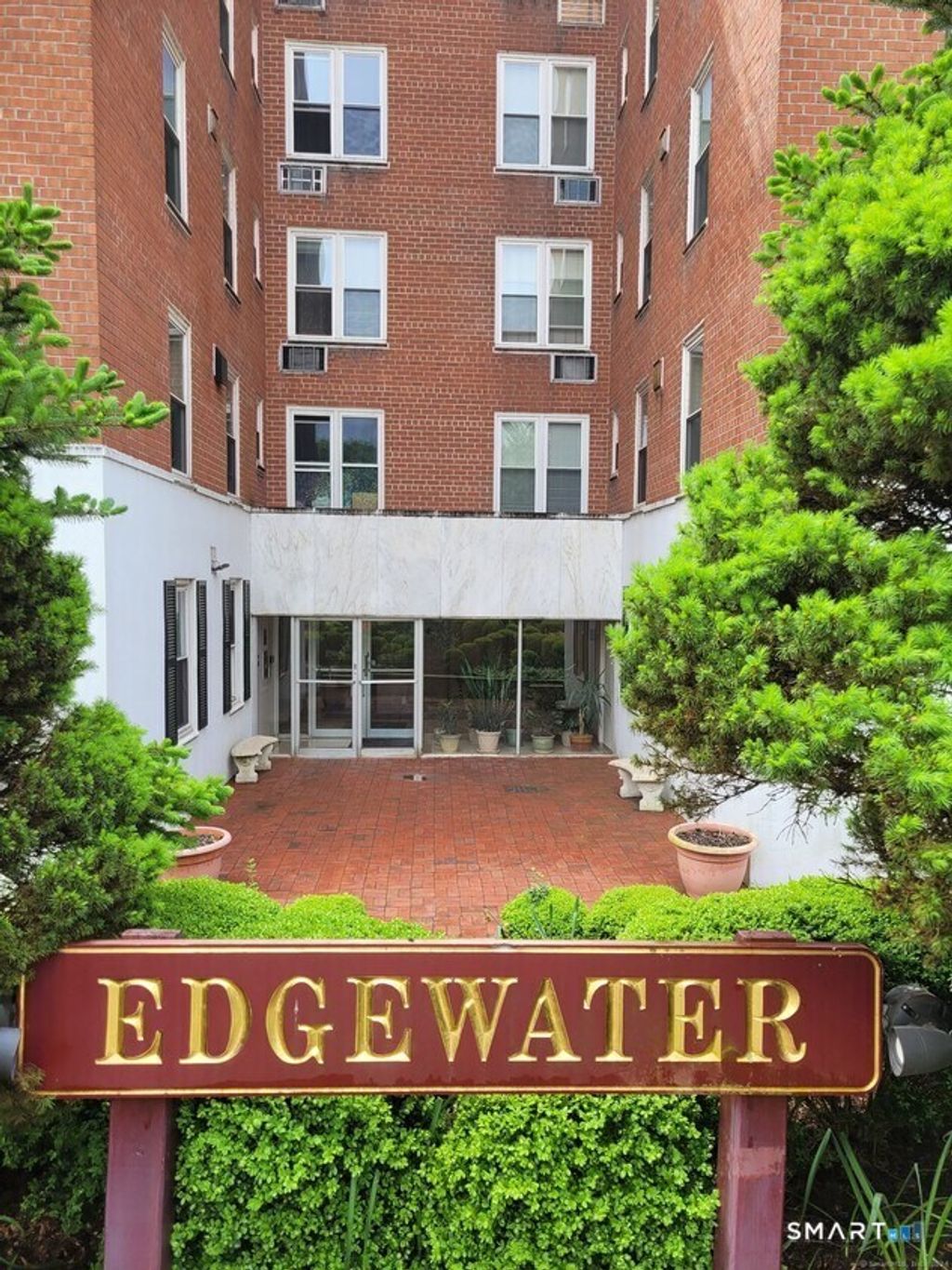 Photo of 7 4th Street #APT 3H, Stamford, CT 06905 (MLS # 24155626)