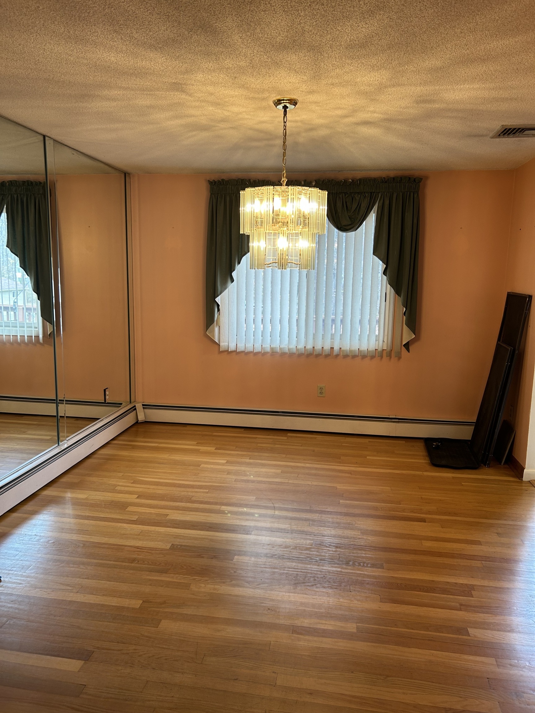 77 School House Road