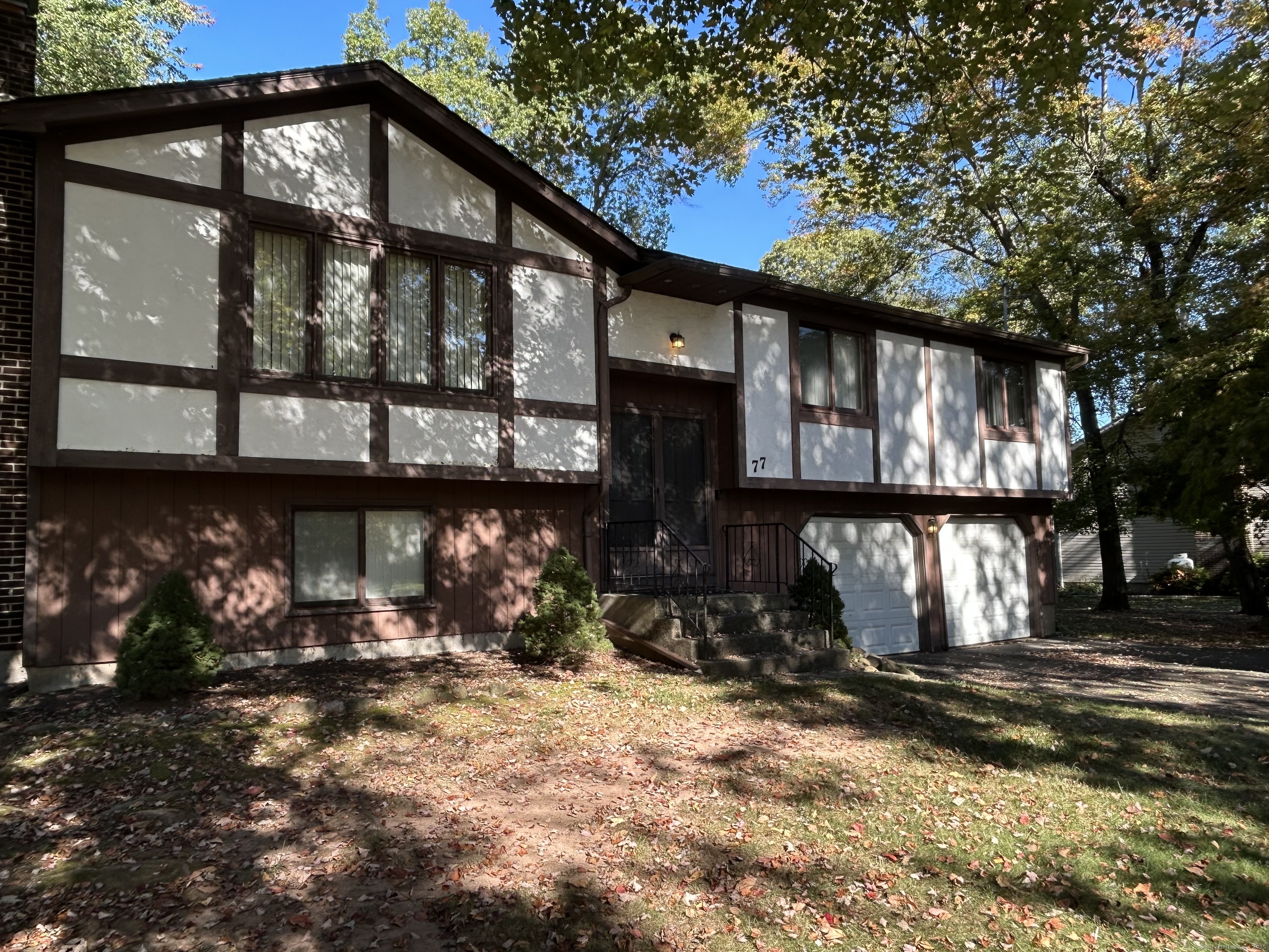 77 School House Road