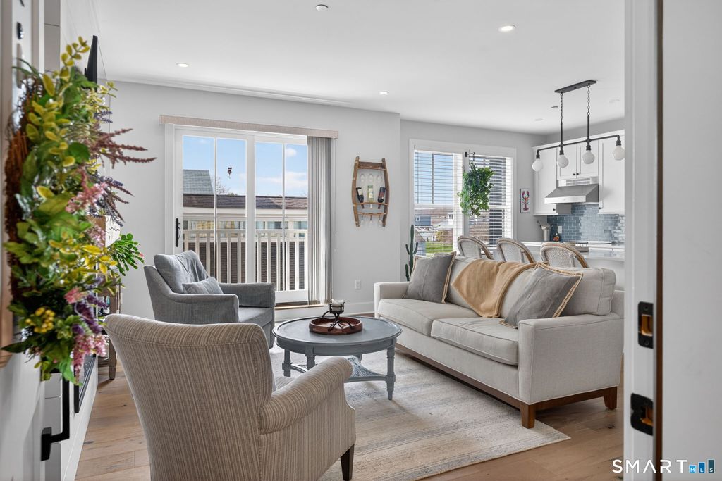 Photo of 185 Main Street #202, East Lyme, CT 06357 (MLS # 24168593)