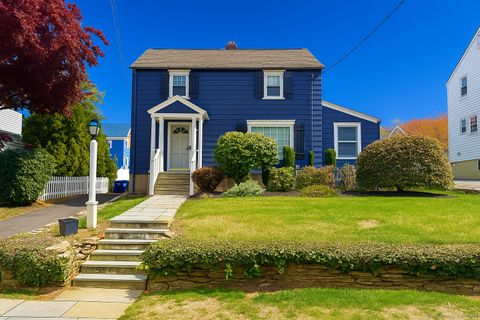 Photo of 467 Wilson Street, Fairfield, CT 06825 (MLS # 24147593)