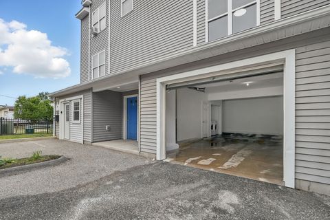 Tiny photo for 62 Chestnut St Extension #10, Danbury, CT 06810 (MLS # 24152045)