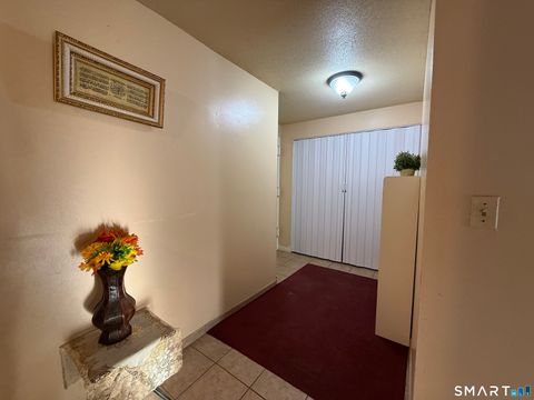 Tiny photo for 157 Bull Hill Lane #APT 102, West Haven, CT 06516 (MLS # 24155419)