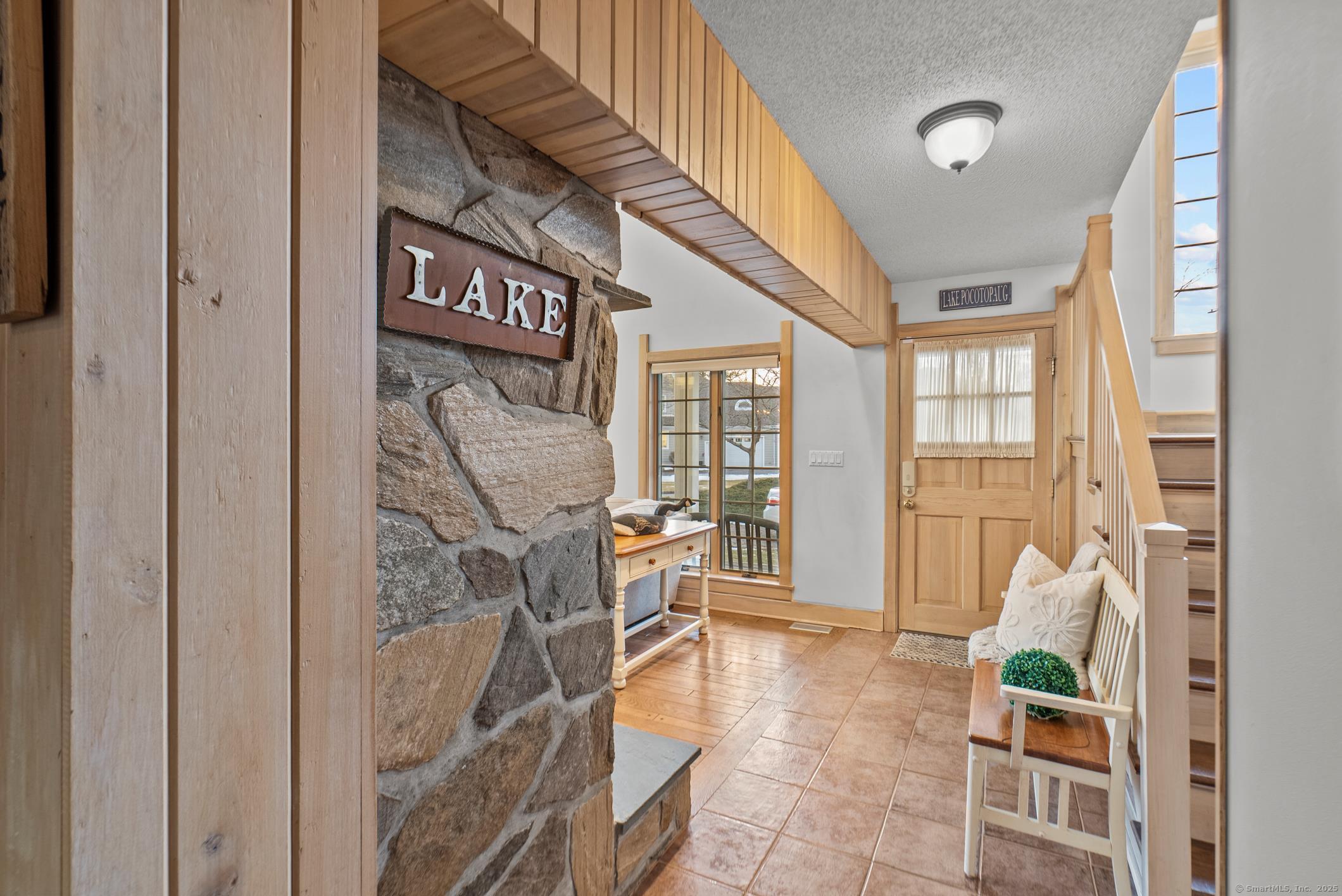 32 Meeks Point Road, East Hampton, Connecticut image 8