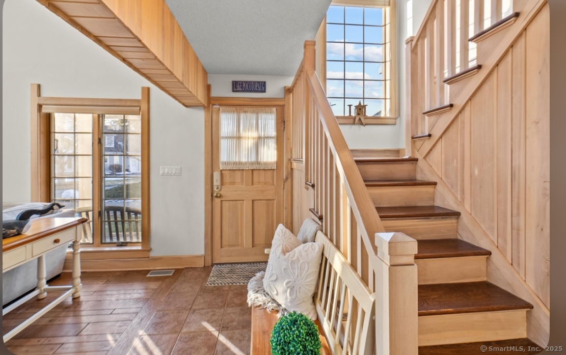 32 Meeks Point Road, East Hampton, Connecticut image 6