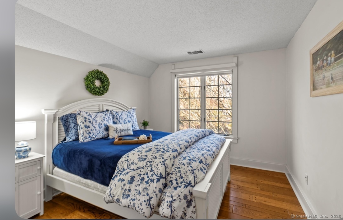 32 Meeks Point Road, East Hampton, Connecticut image 13