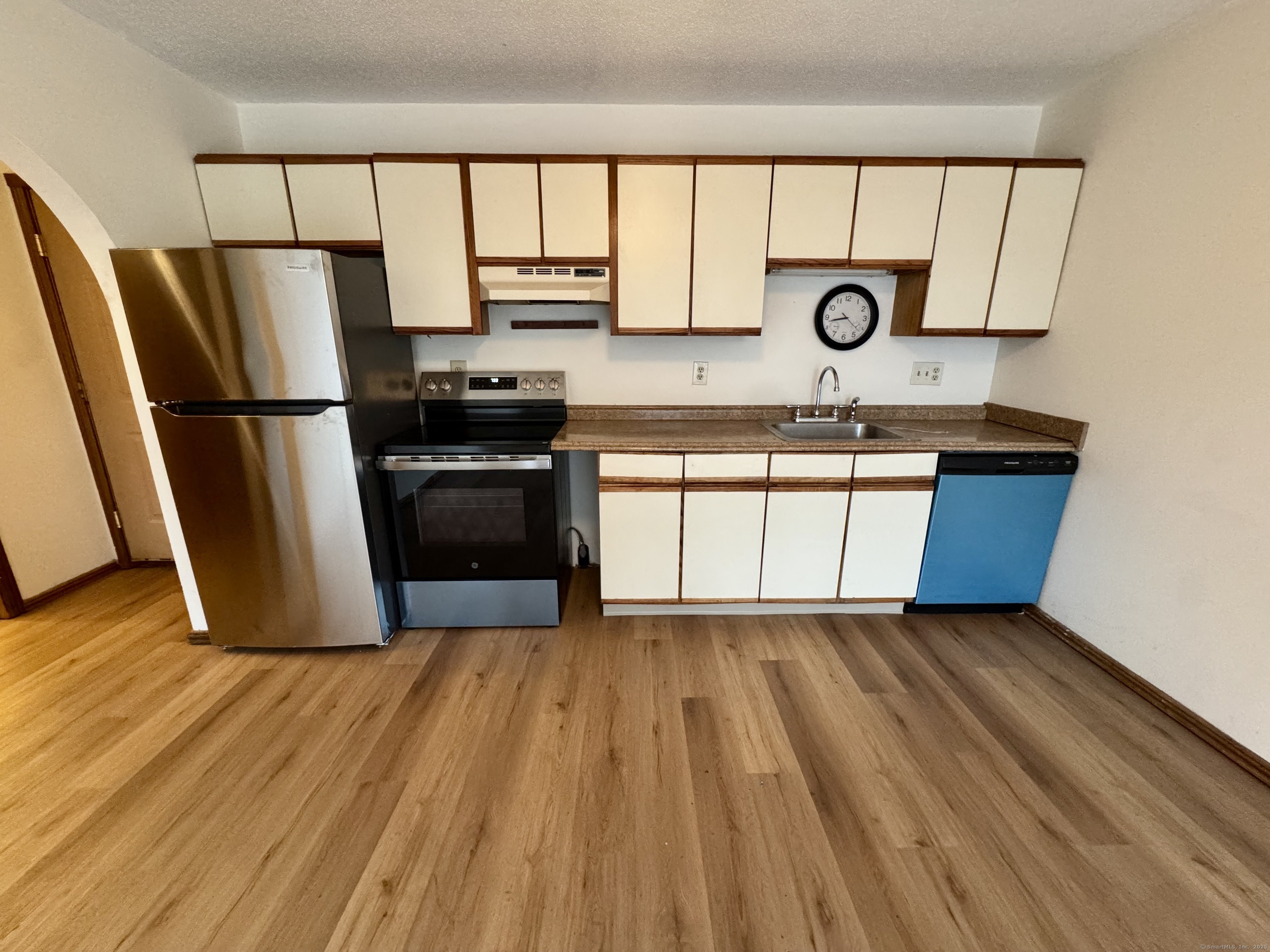 24 West Road APT 2