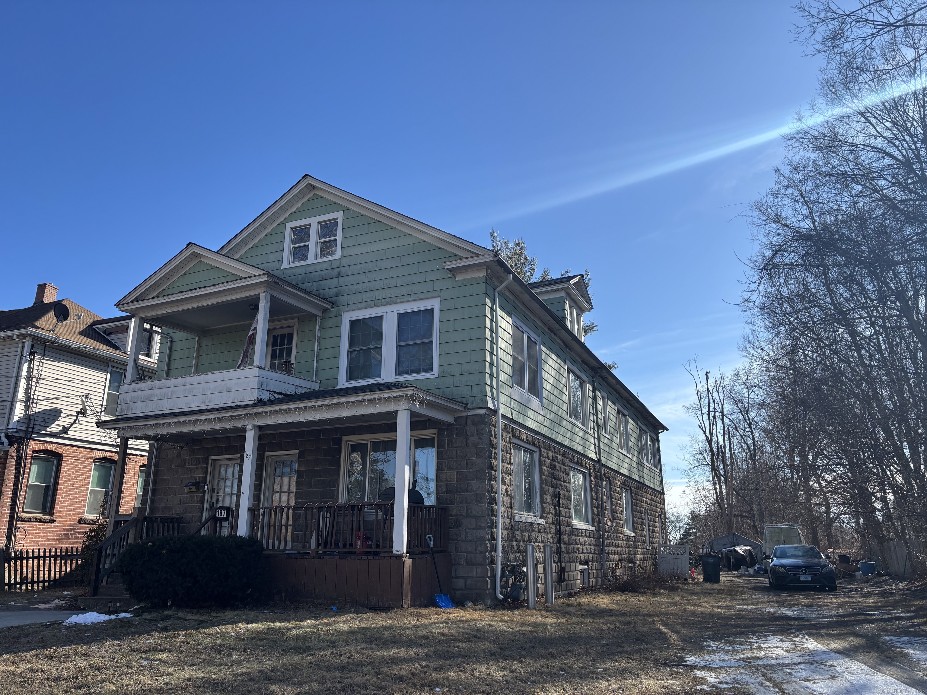 Property for Sale at Silver Lane, East Hartford, Connecticut - Bedrooms: 7 
Bathrooms: 2 
Rooms: 13  - $429,900