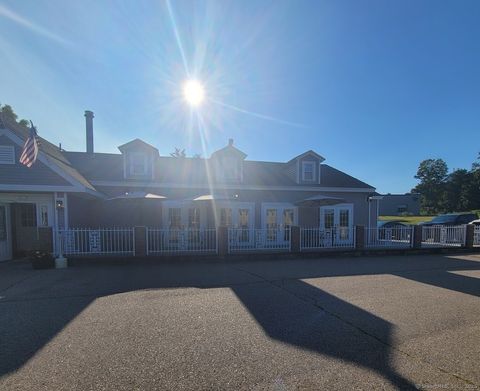 381 Town Street East Haddam CT 06423