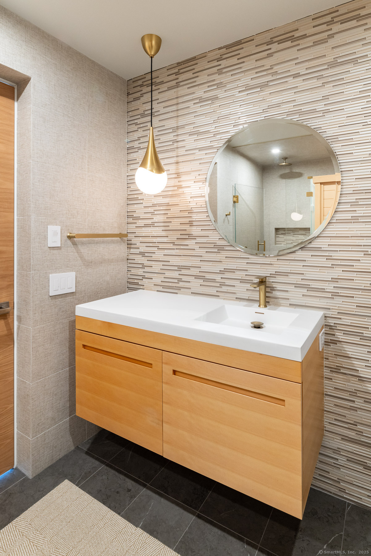 75 Campbell Drive, Stamford, Connecticut image 36