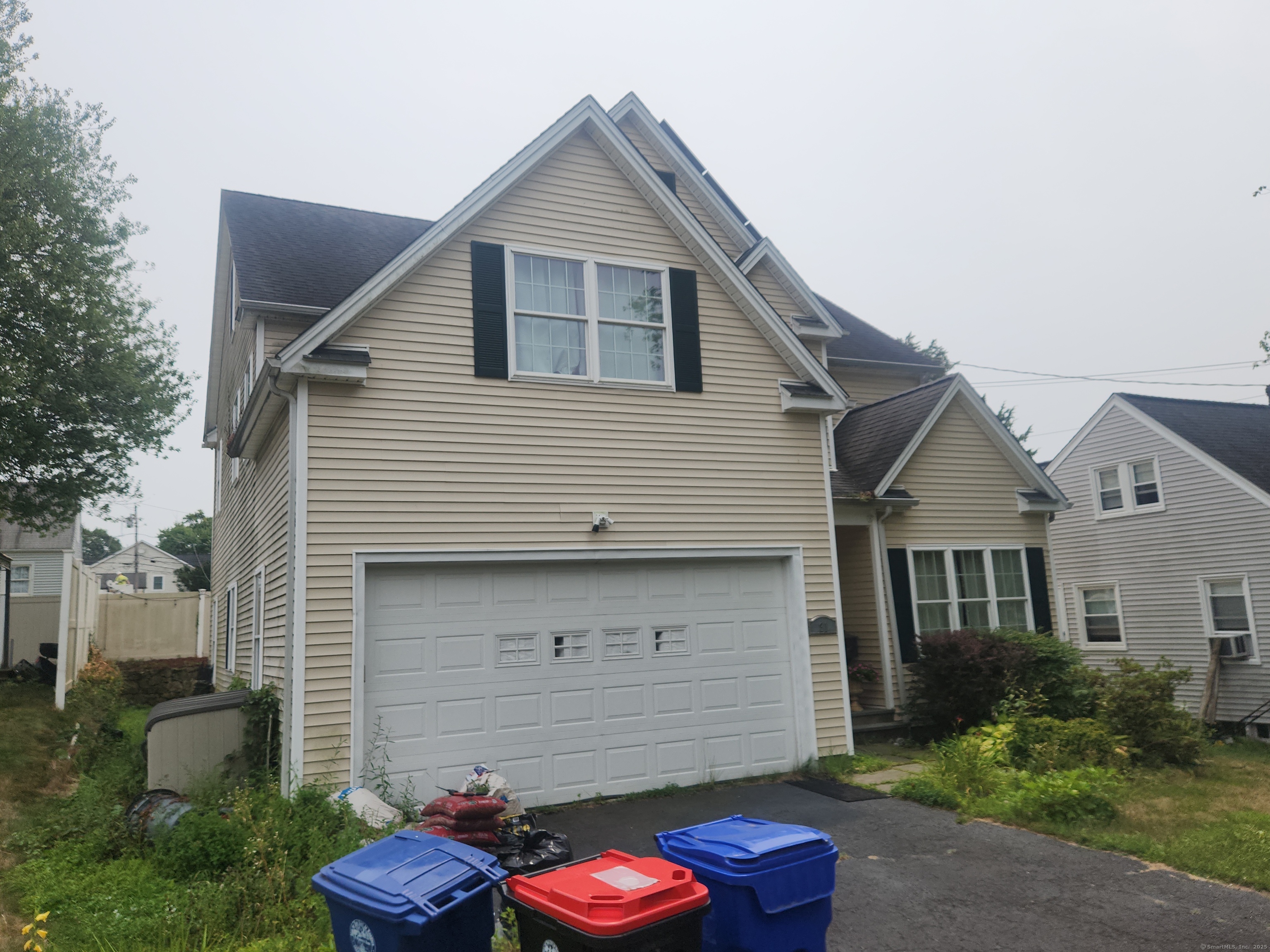 31 June Avenue