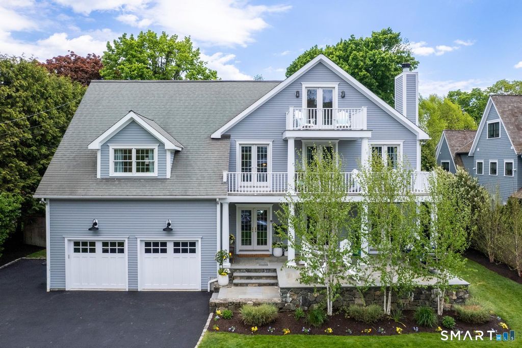 Photo of 4 Seagate Road, Darien, CT 06820 (MLS # 24162192)