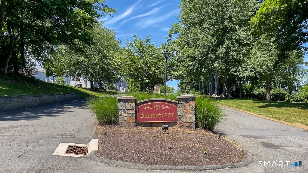 151 Shelter Rock Road 76