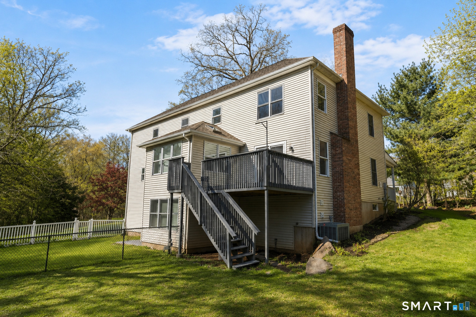 2 Greenwood Lane