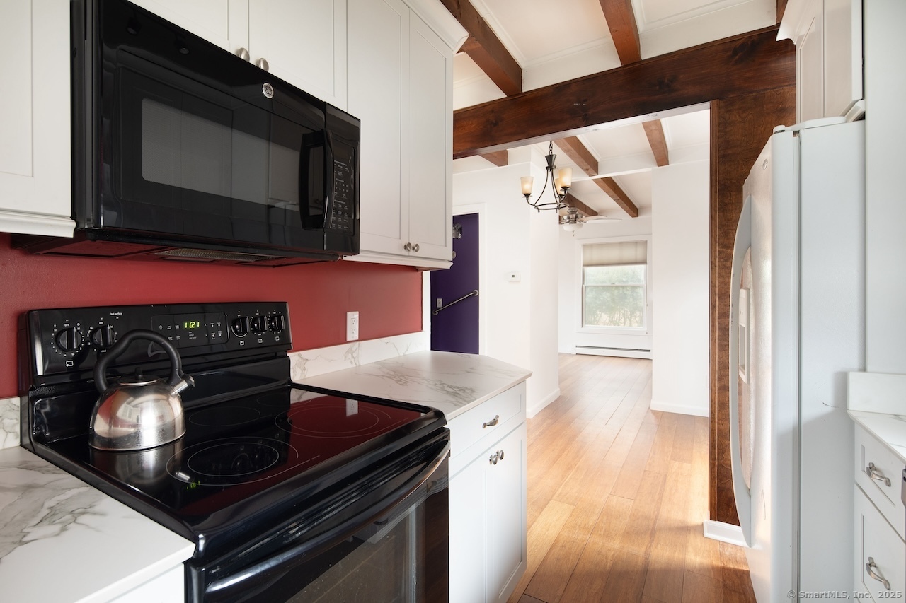31 Fowler Street, Salisbury, Connecticut image 8