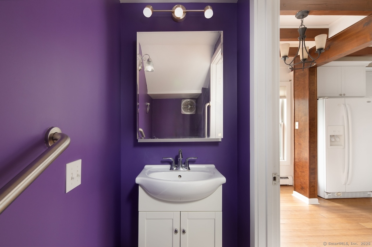 31 Fowler Street, Salisbury, Connecticut image 9
