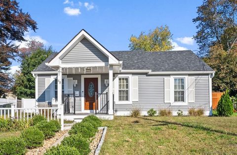 48 Suffolk Drive East Hartford CT 06118