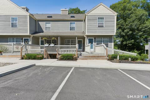 Condo For Sale - 53 Manorwood Drive #53<br/> Branford, CT 06405