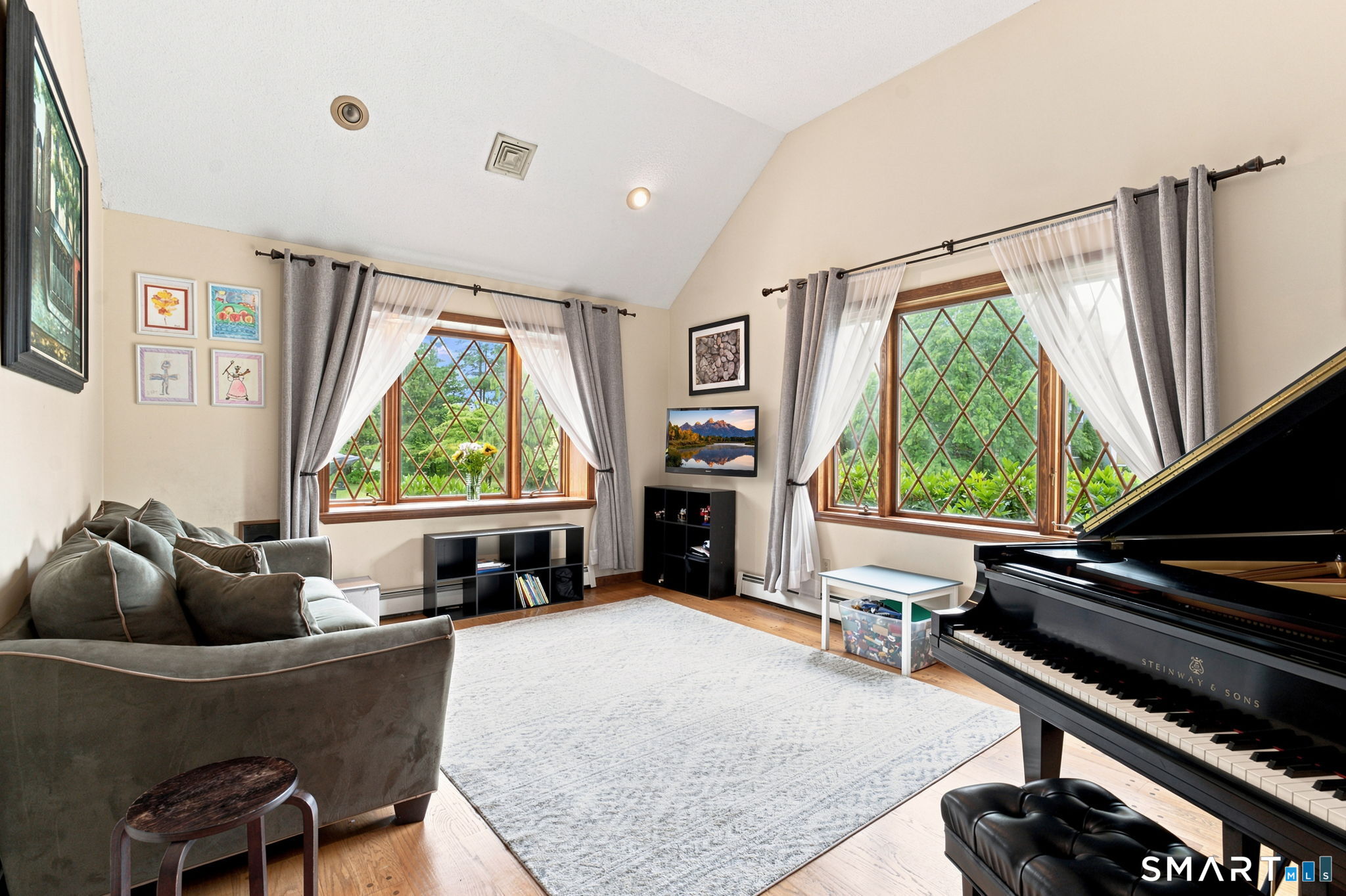 37 Valerie Drive