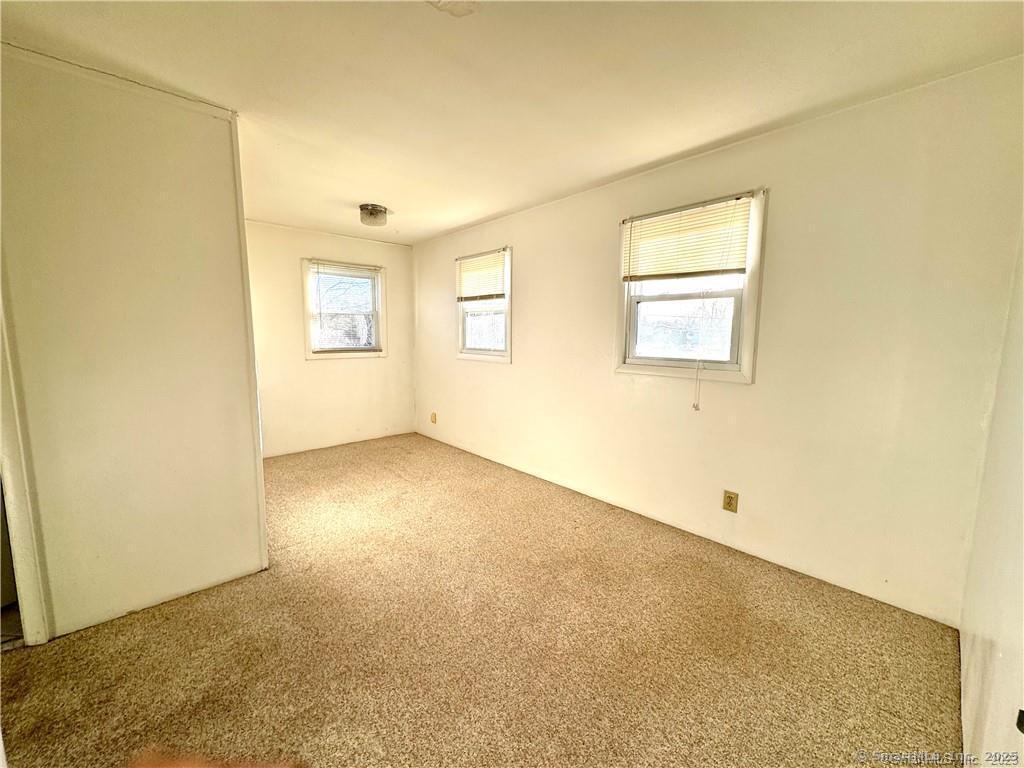35 Marjorie Drive, North Branford, Connecticut image 8