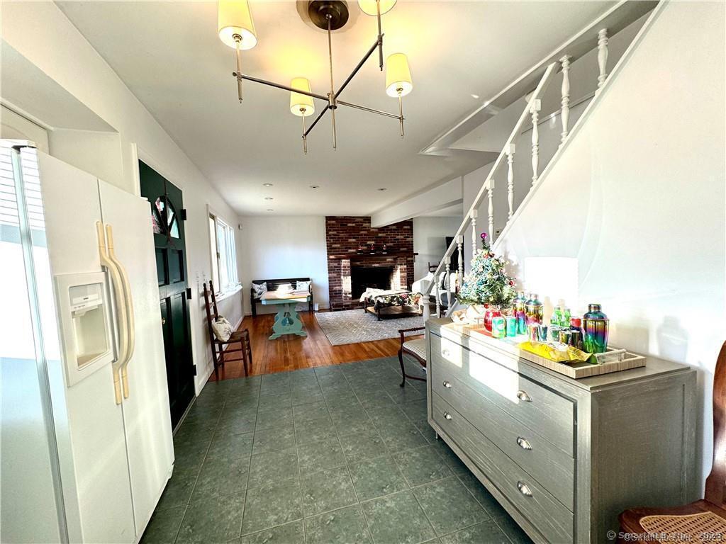 35 Marjorie Drive, North Branford, Connecticut image 4