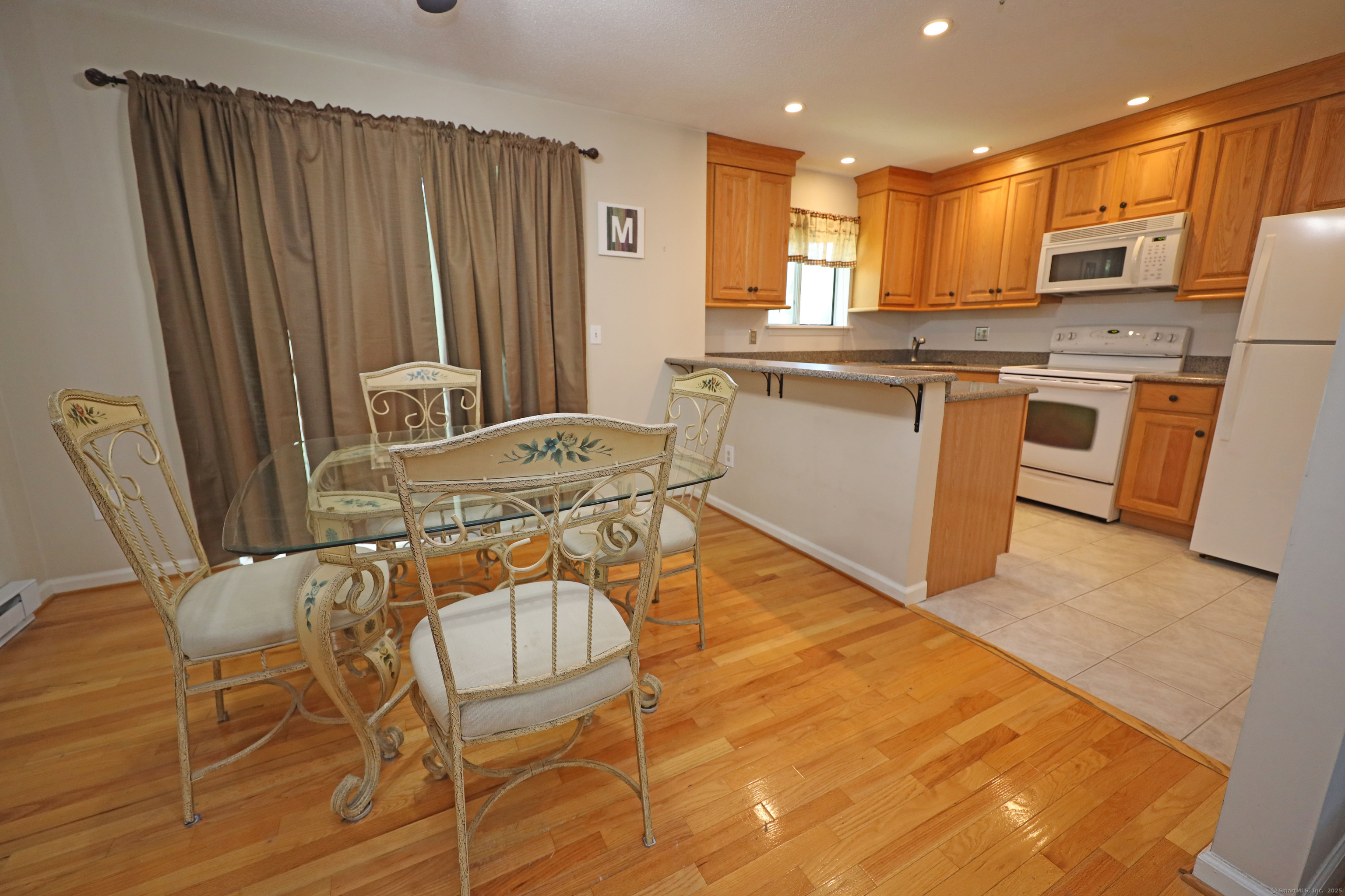 925 Oronoke Road 18K