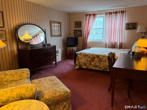 Tiny photo for 893 Farmington Avenue #APT 5H, West Hartford, CT 06119 (MLS # 24149025)