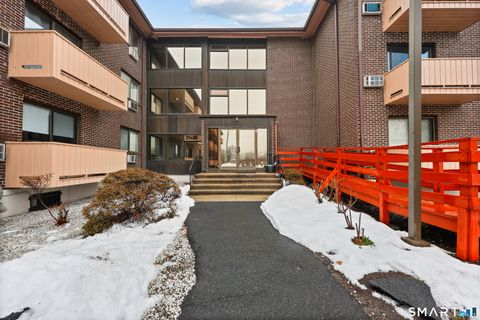 Tiny photo for 40 California Street #B3, Stratford, CT 06614 (MLS # 24157131)