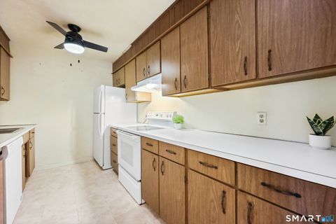 Tiny photo for 40 California Street #B3, Stratford, CT 06614 (MLS # 24157131)