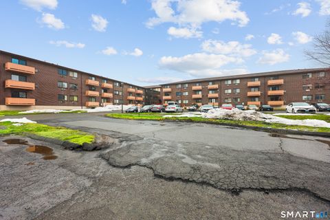 Tiny photo for 40 California Street #B3, Stratford, CT 06614 (MLS # 24157131)