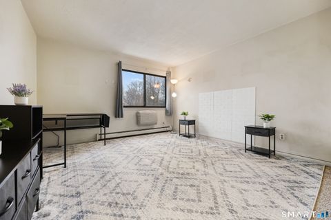 Tiny photo for 40 California Street #B3, Stratford, CT 06614 (MLS # 24157131)