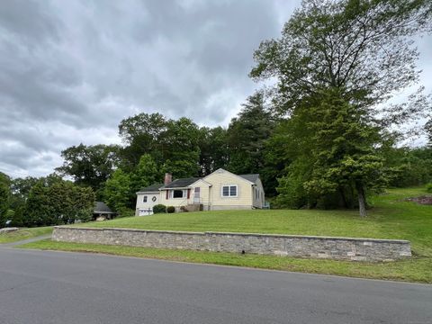 39 Eastwood Road Bristol CT 06010