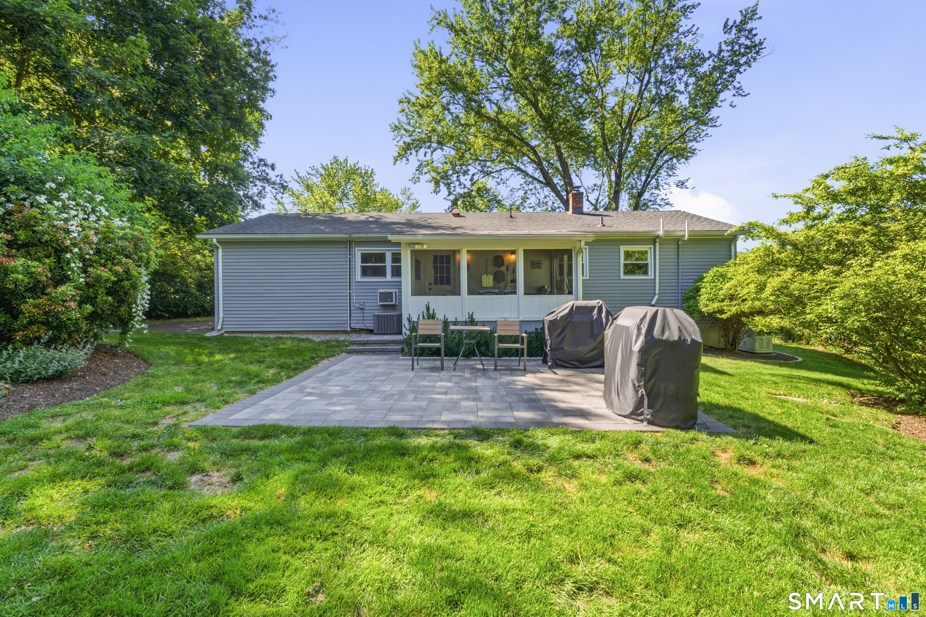 17 Greenbriar Lane