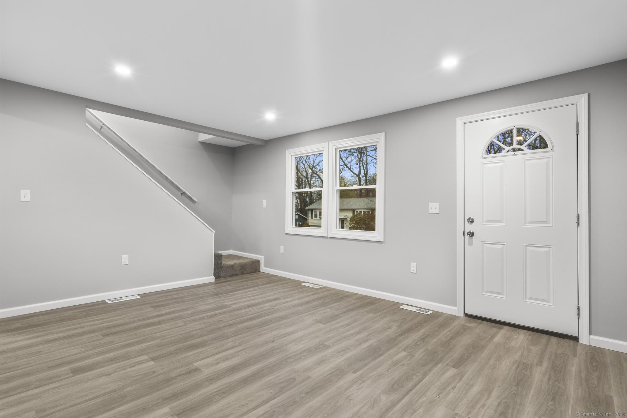 51 Midhill Drive, Hamden, Connecticut image 6