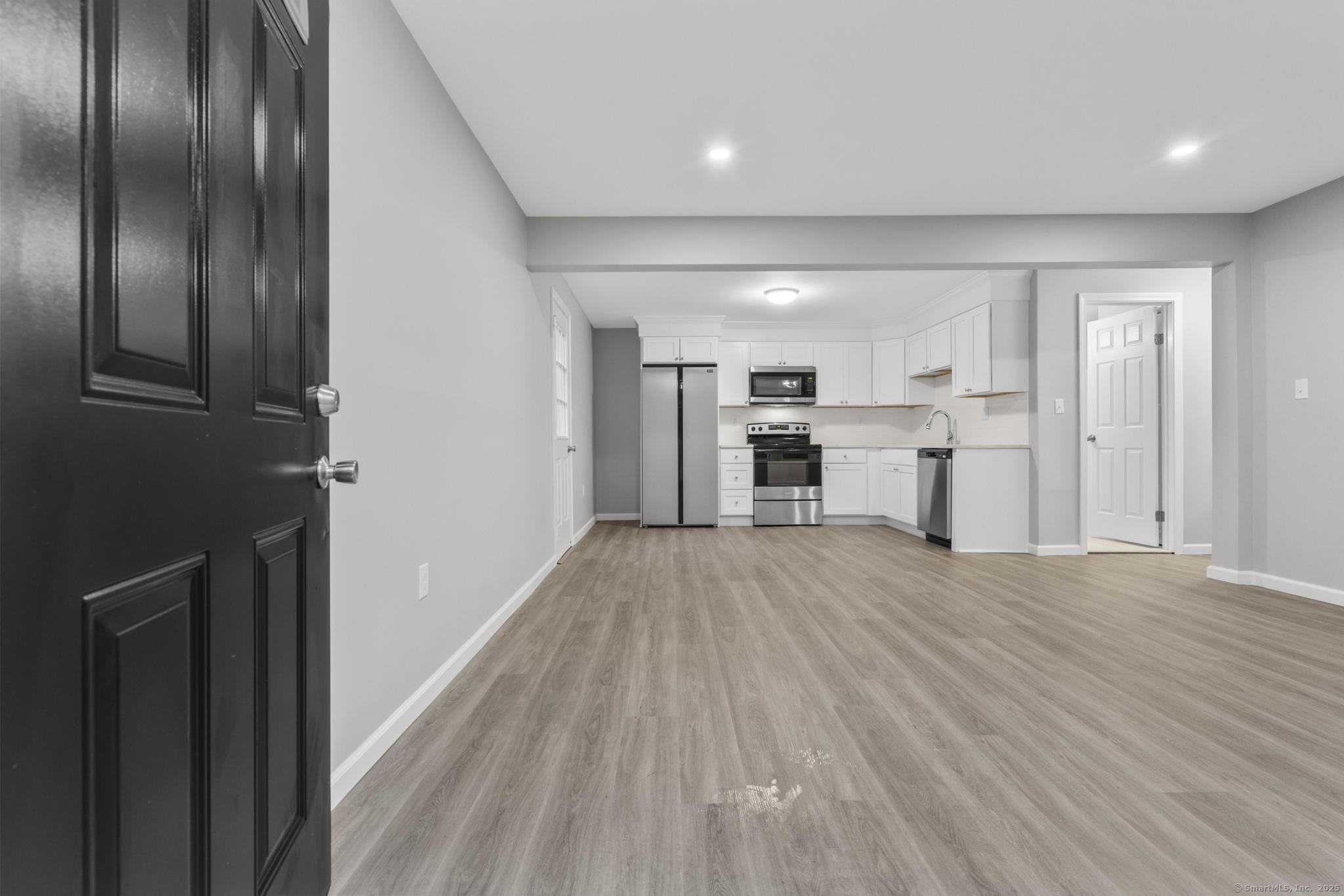 51 Midhill Drive, Hamden, Connecticut image 4