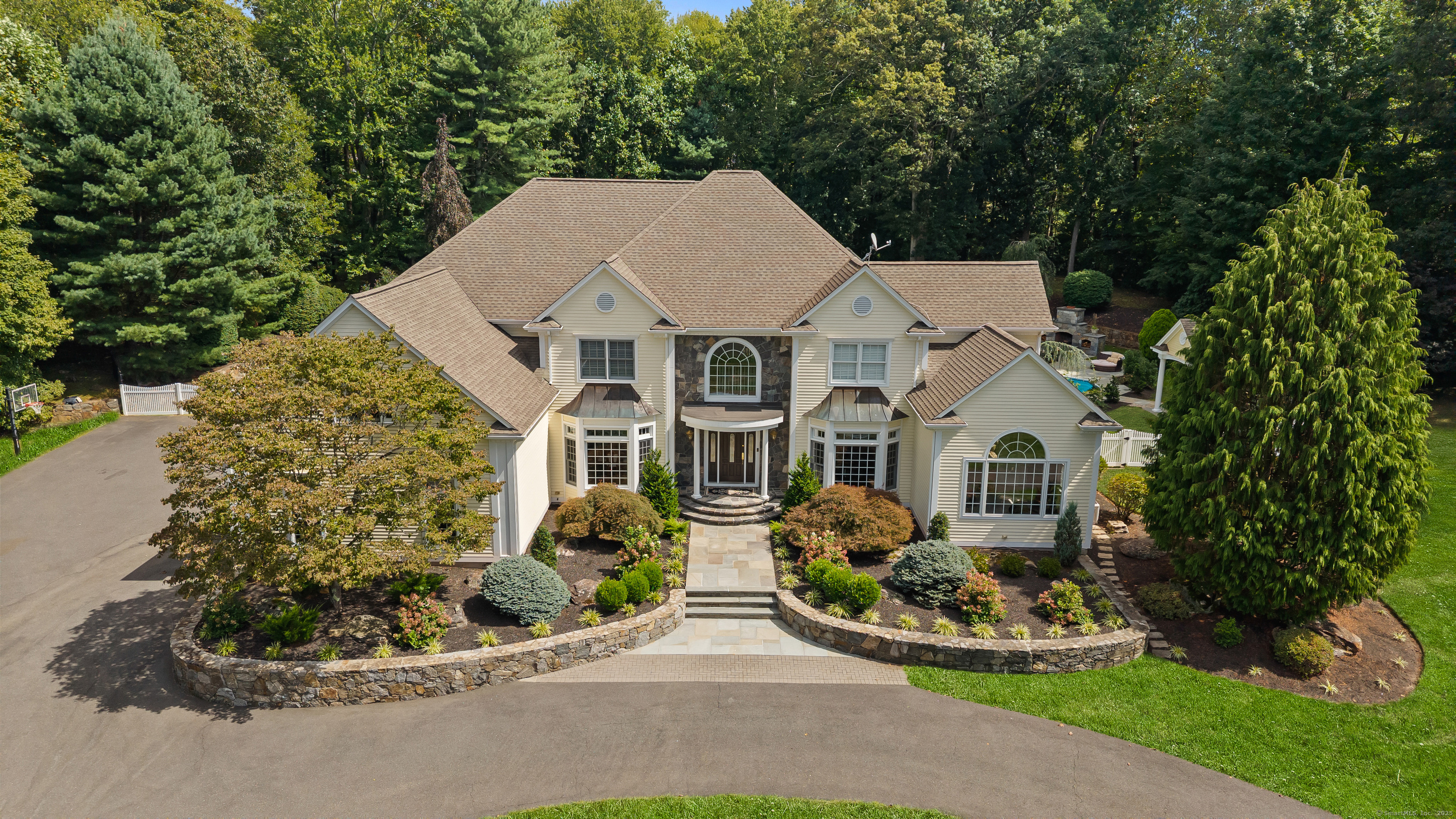 32 Hidden Pond Lane