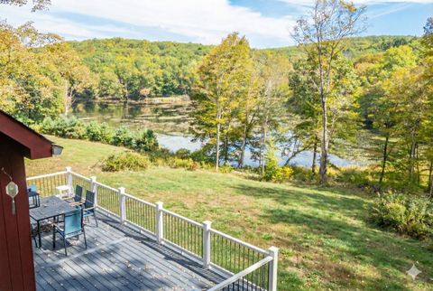 235 White Deer Rocks Road Guest House Woodbury CT 06798