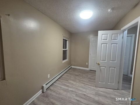 Tiny photo for 63 Seyms Street #3rd Floor, Hartford, CT 06120 (MLS # 24152913)