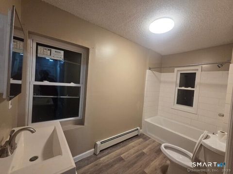 Tiny photo for 63 Seyms Street #3rd Floor, Hartford, CT 06120 (MLS # 24152913)