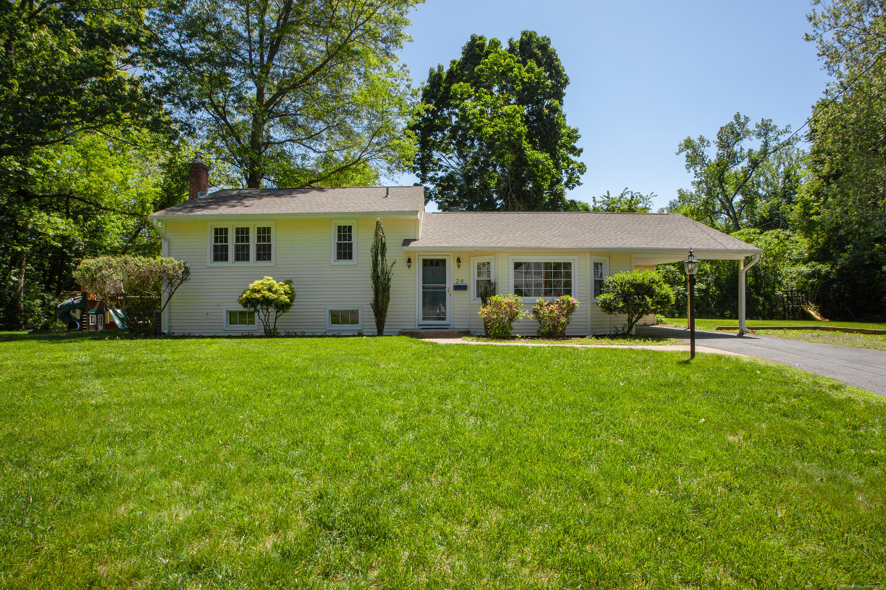 24 Shady Brook Drive, West Hartford, Connecticut image 1