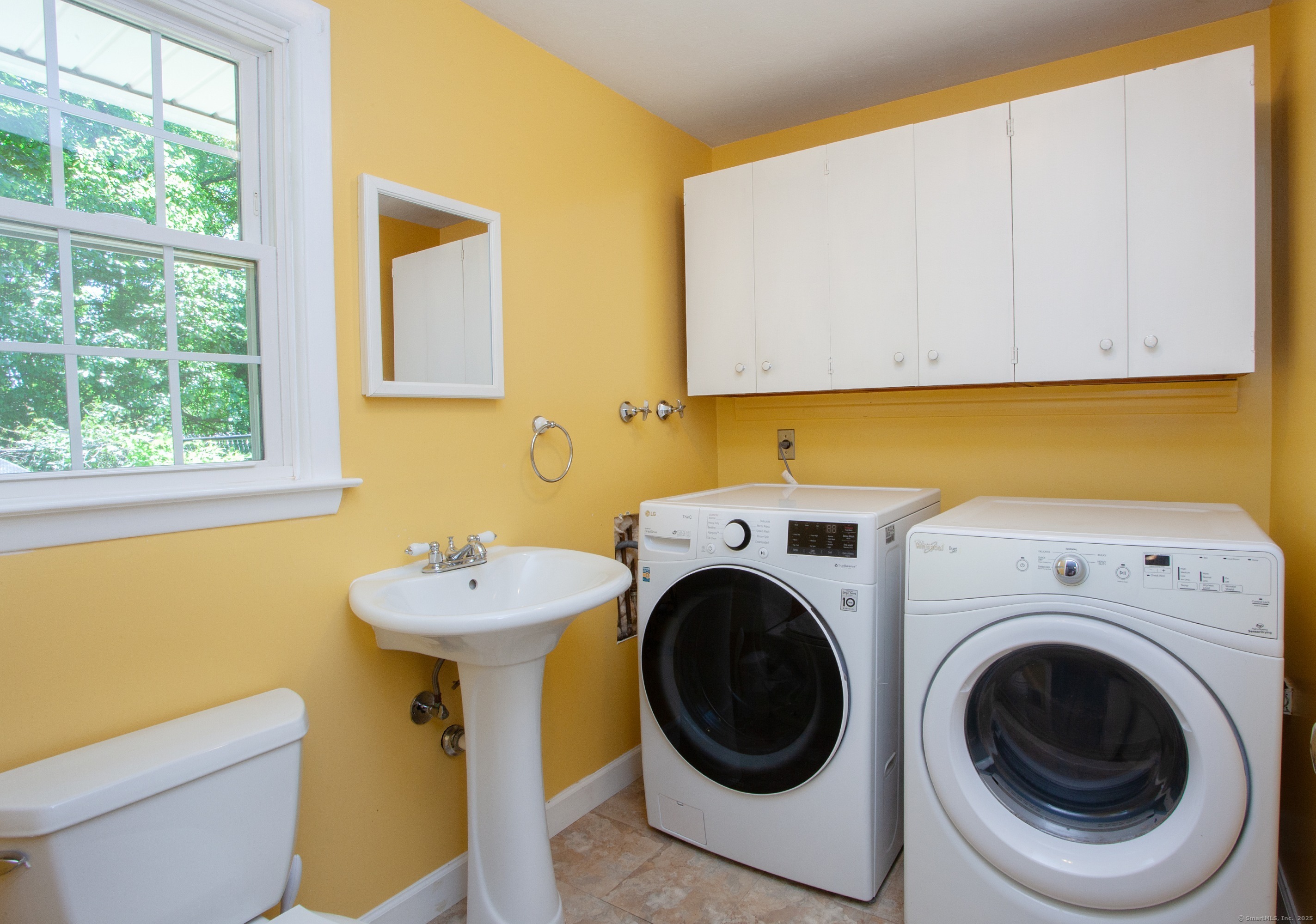 24 Shady Brook Drive, West Hartford, Connecticut image 10