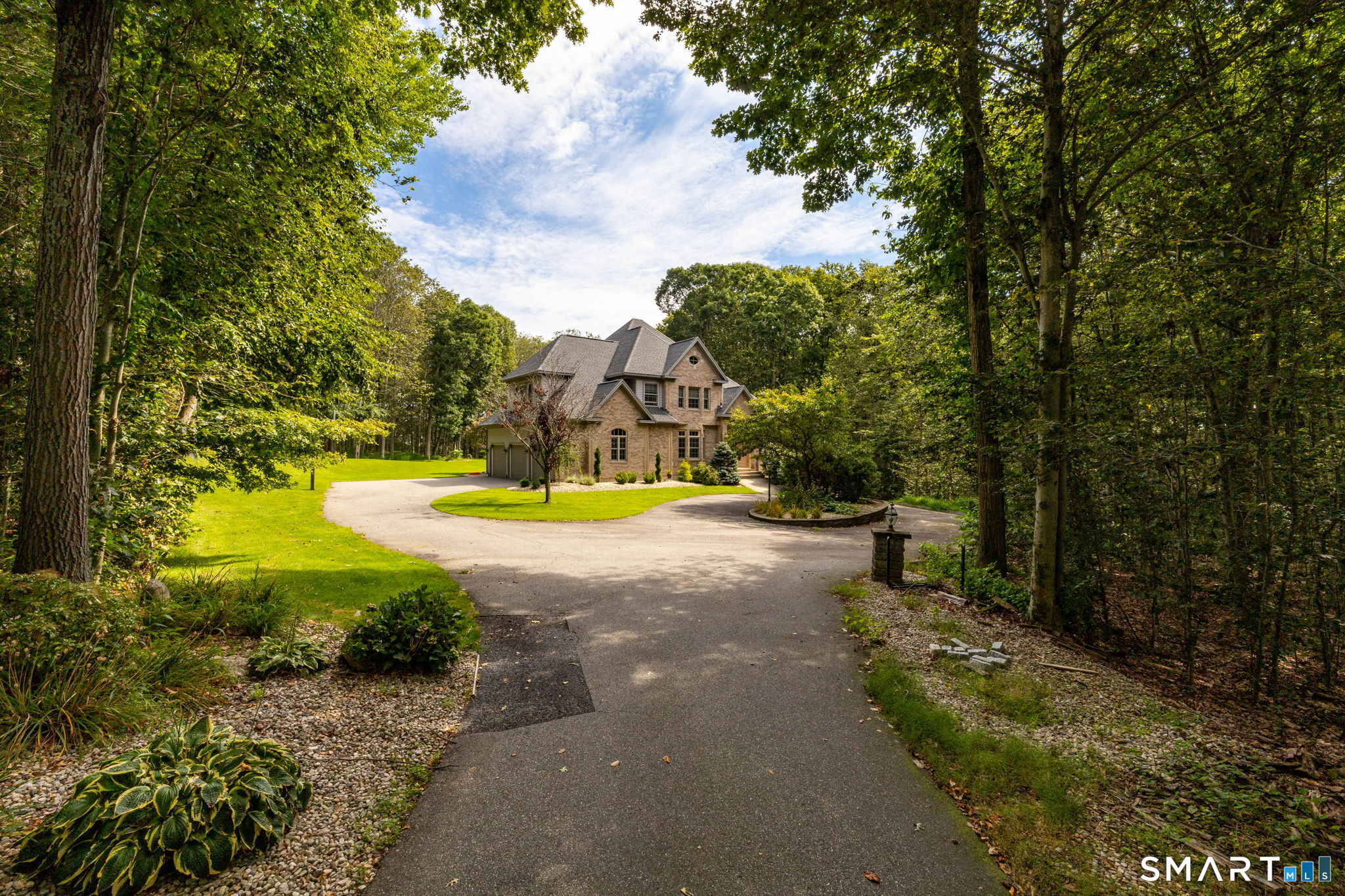 10 Arden Drive