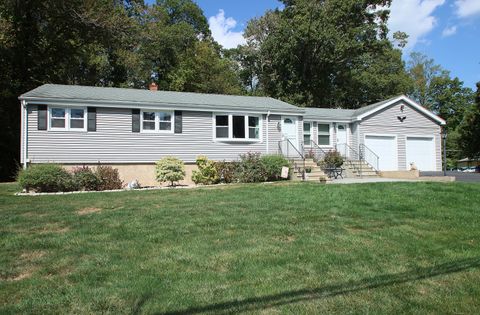 7 Jeffrey Road East Haven CT 06513