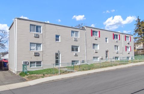 Tiny photo for 36 Woodbury Avenue #1C, Norwalk, CT 06850 (MLS # 24136478)