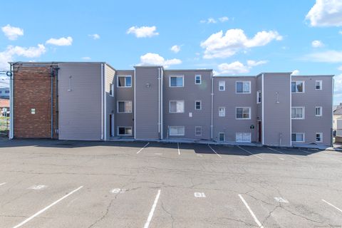 Tiny photo for 36 Woodbury Avenue #1C, Norwalk, CT 06850 (MLS # 24136478)