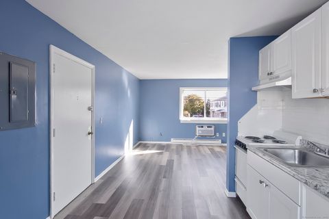 Tiny photo for 36 Woodbury Avenue #1C, Norwalk, CT 06850 (MLS # 24136478)