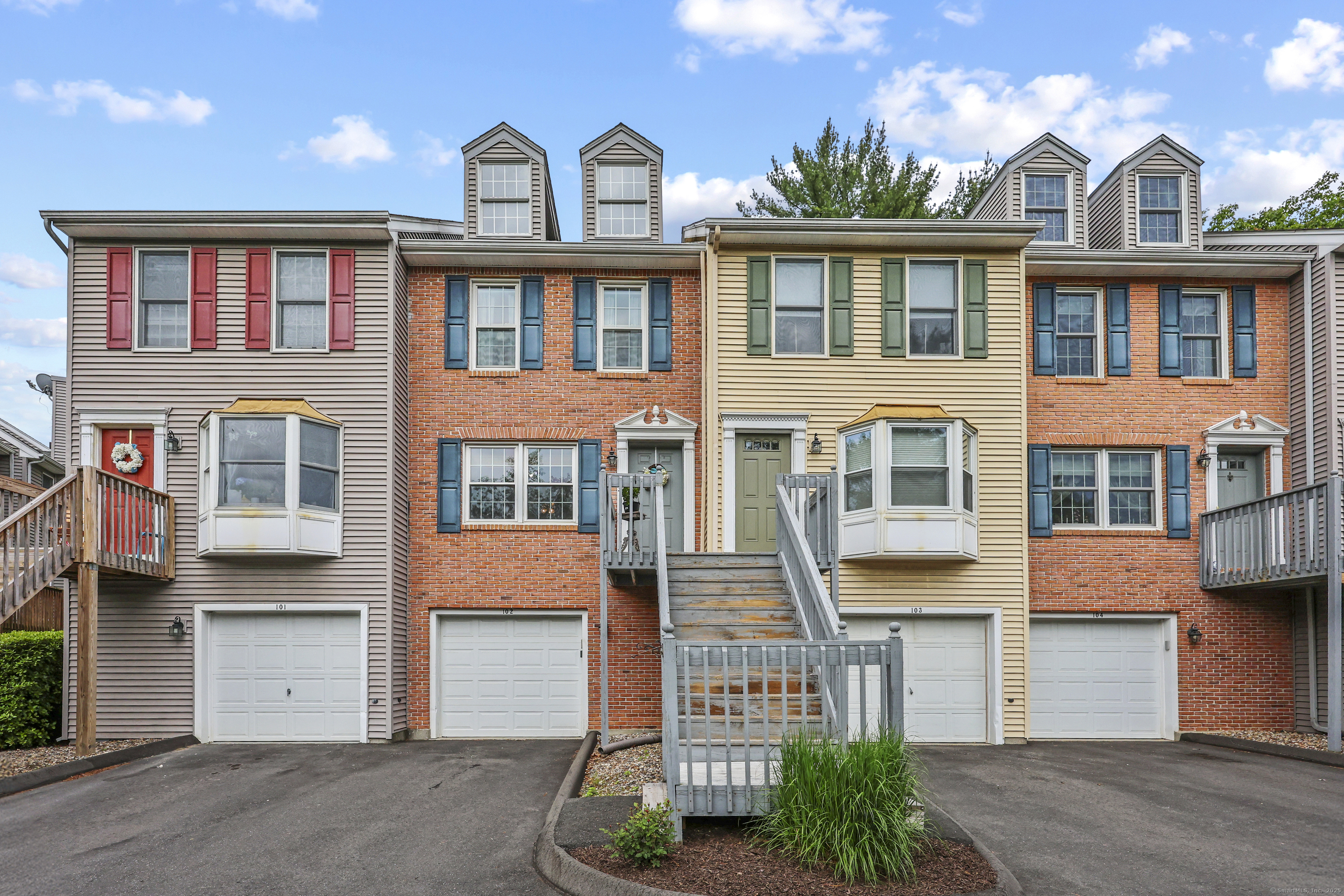 Torrington, Connecticut 06790, United States, 2 Bedrooms Bedrooms, ,2 BathroomsBathrooms,Residential,Active,150251