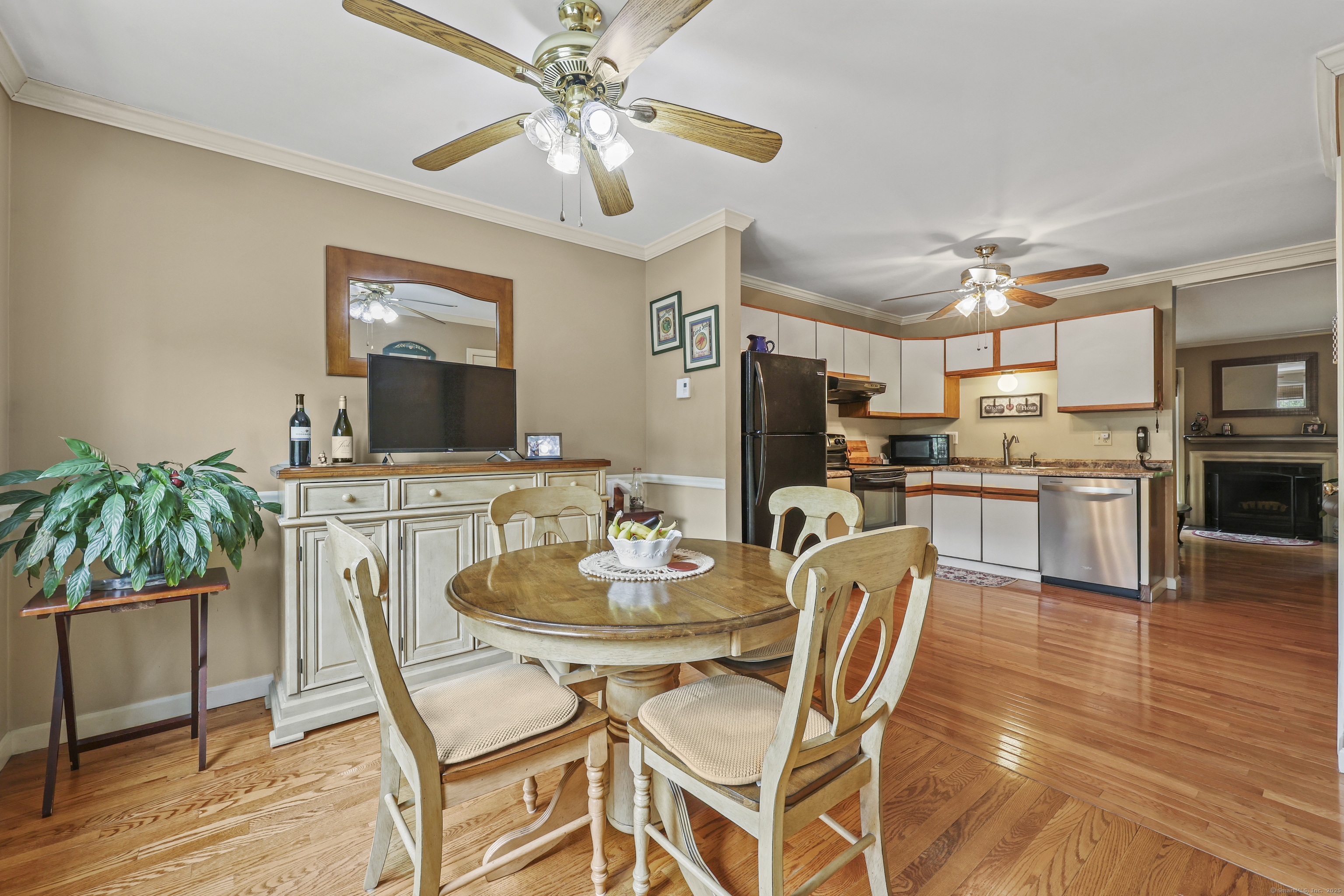 Torrington, Connecticut 06790, United States, 2 Bedrooms Bedrooms, ,2 BathroomsBathrooms,Residential,Active,150251