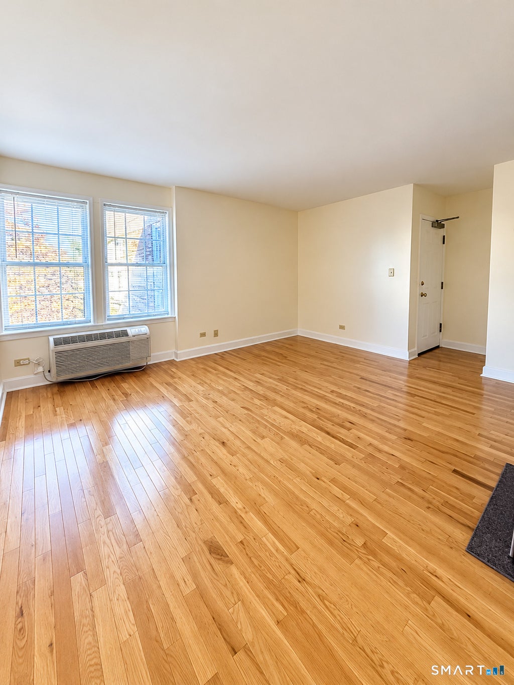 Photo of 833 Summer Street #3E, Stamford, CT 06901 (MLS # 24215060)